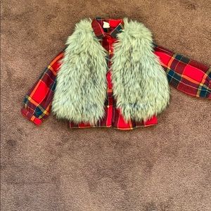 👶🏾 4T - faux fur vest with vintage flannel